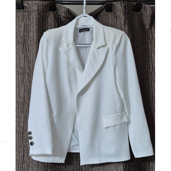 NEW COLLECTION White Blazer - Picture 1 of 4